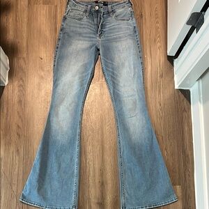 Women's w27 4L Hollister Flared High Rise Blue Jeans